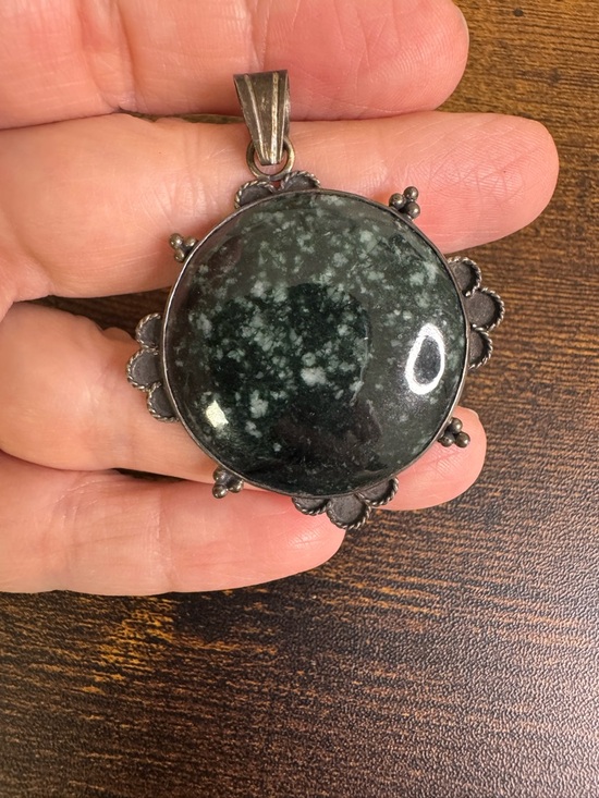 Hand Crafted Jewelry - Green Moss Agate Round Pendant Sterling Silver 925